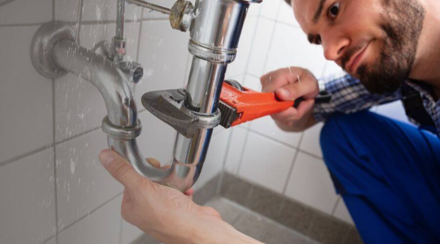 Professional same day plumber services in Darlington, IN